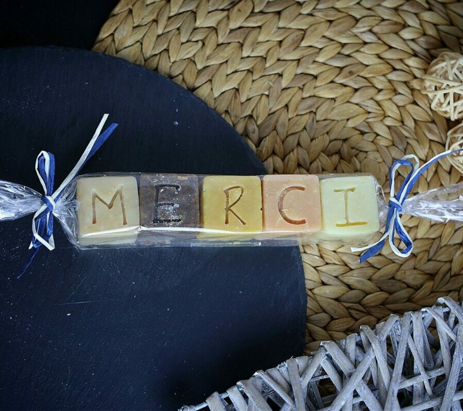 Savons cube “Lettres” personnalisés